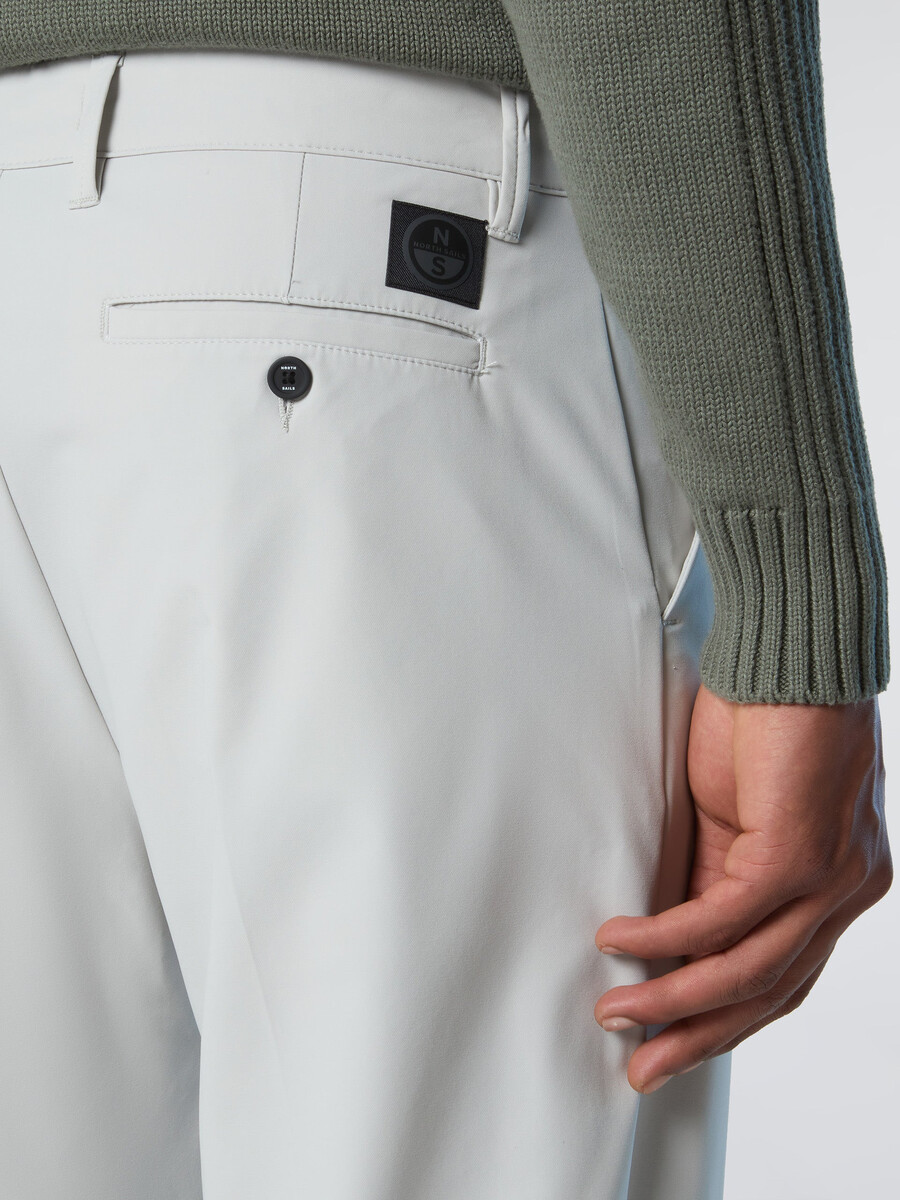 flex tech chino hlače