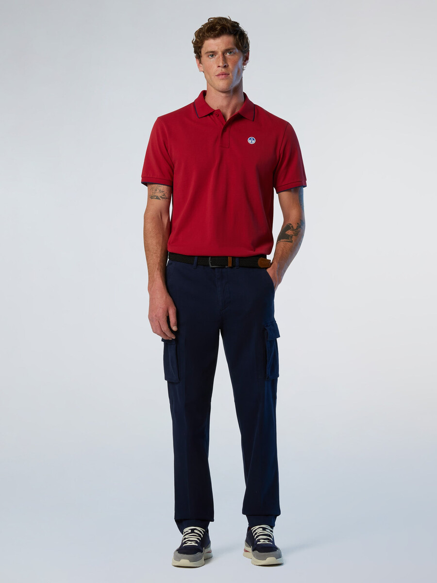 polo majica s printom na ovratniku