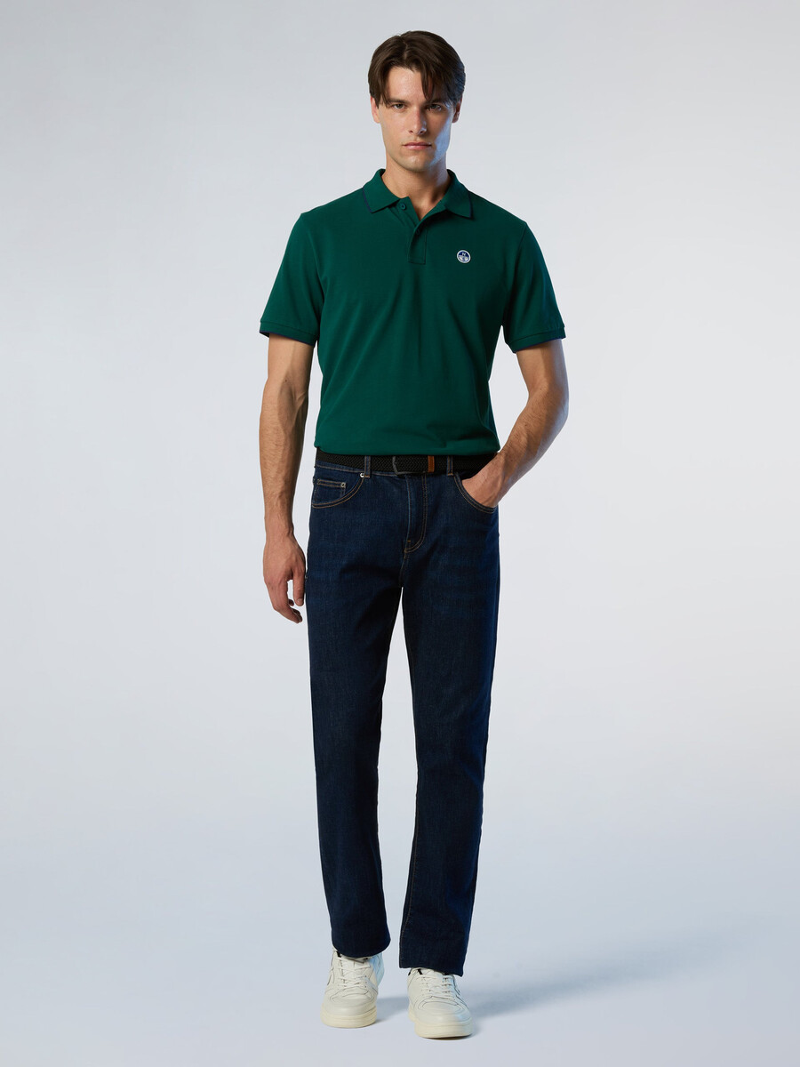 polo majica s printom na ovratniku